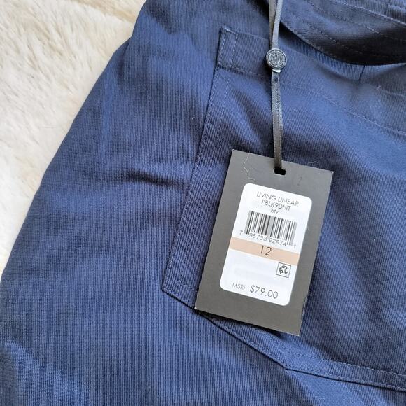 DKNY Living Linear Midrise Crop Joggers - Picture 6 of 6